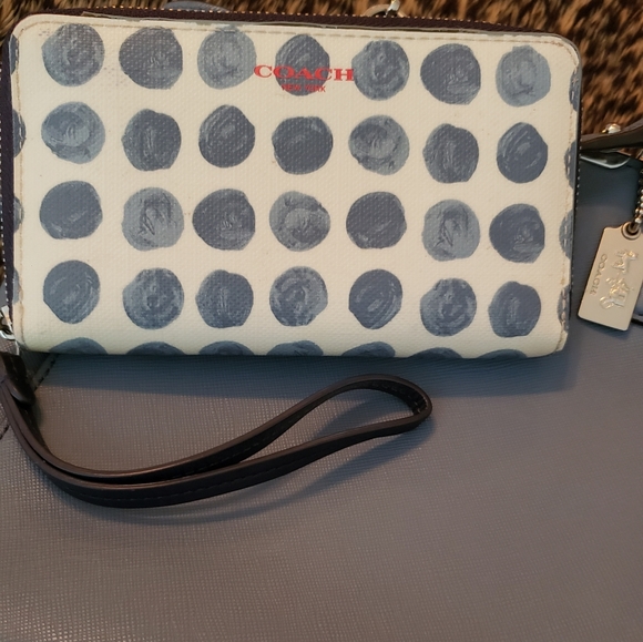 Coach Tote with Crossbody Strap - Picture 11 of 16